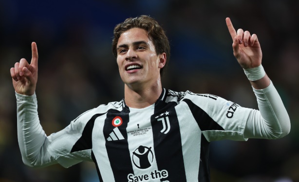Kenan Yildiz thi đấu cho Juventus