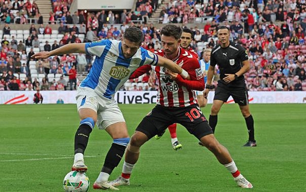 Sunderland bị loại sớm ở Carabao Cup