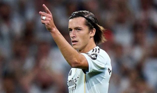 Alvaro Carreras có khởi đầu như mơ cùng Real.