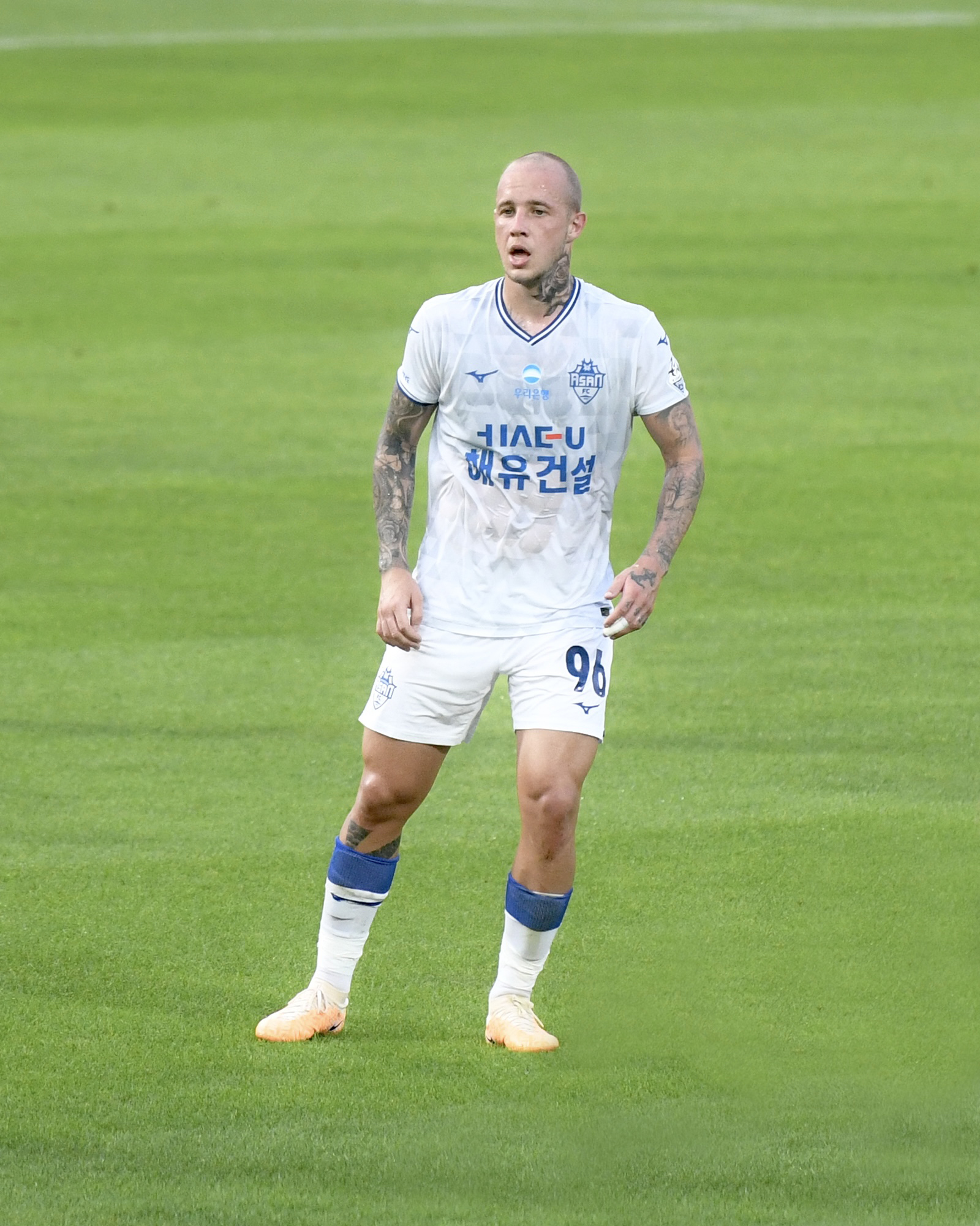 Raphael Utzig có ngoại hình khá ấn tượng.