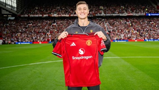 Sesko trong màu áo Man United