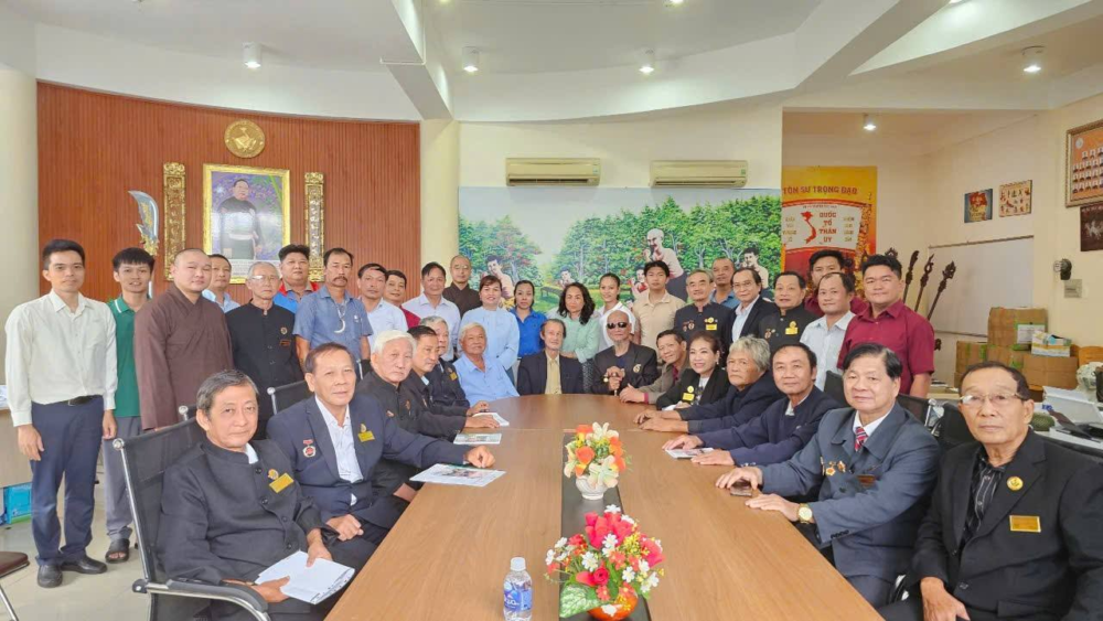 Hình ảnh liên quan đến sự kiện