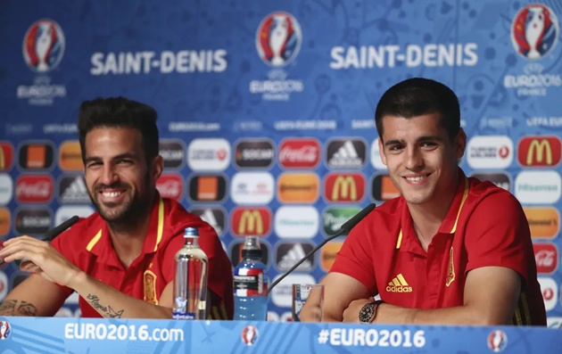 Fabregas và Morata cùng đội bóng Como