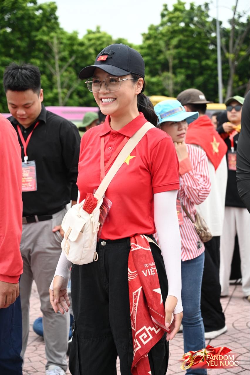 Fandom yêu nước này vững mạnh quá!