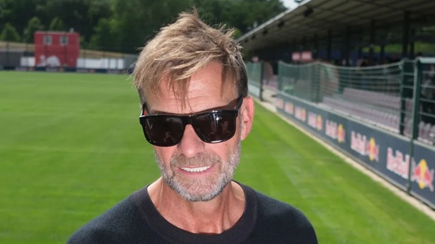 Jurgen Klopp cùng ban huấn luyện Leipzig phân tích thất bại