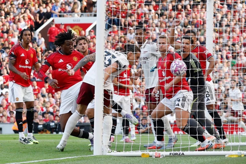 Arsenal là đội ghi nhiều bàn nhất từ những tình huống phạt góc