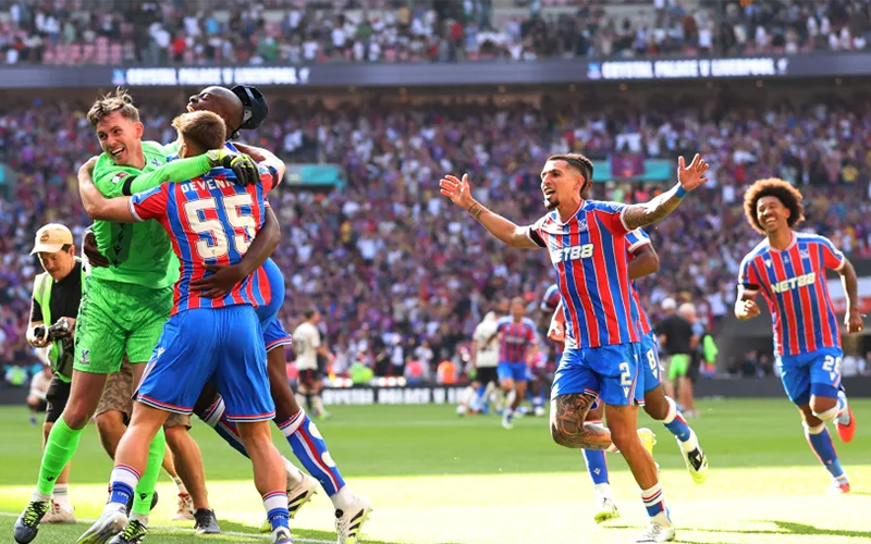 Chơi Nét trước VAR, Crystal Palace làm nên lịch sử sau khi hạ Liverpool