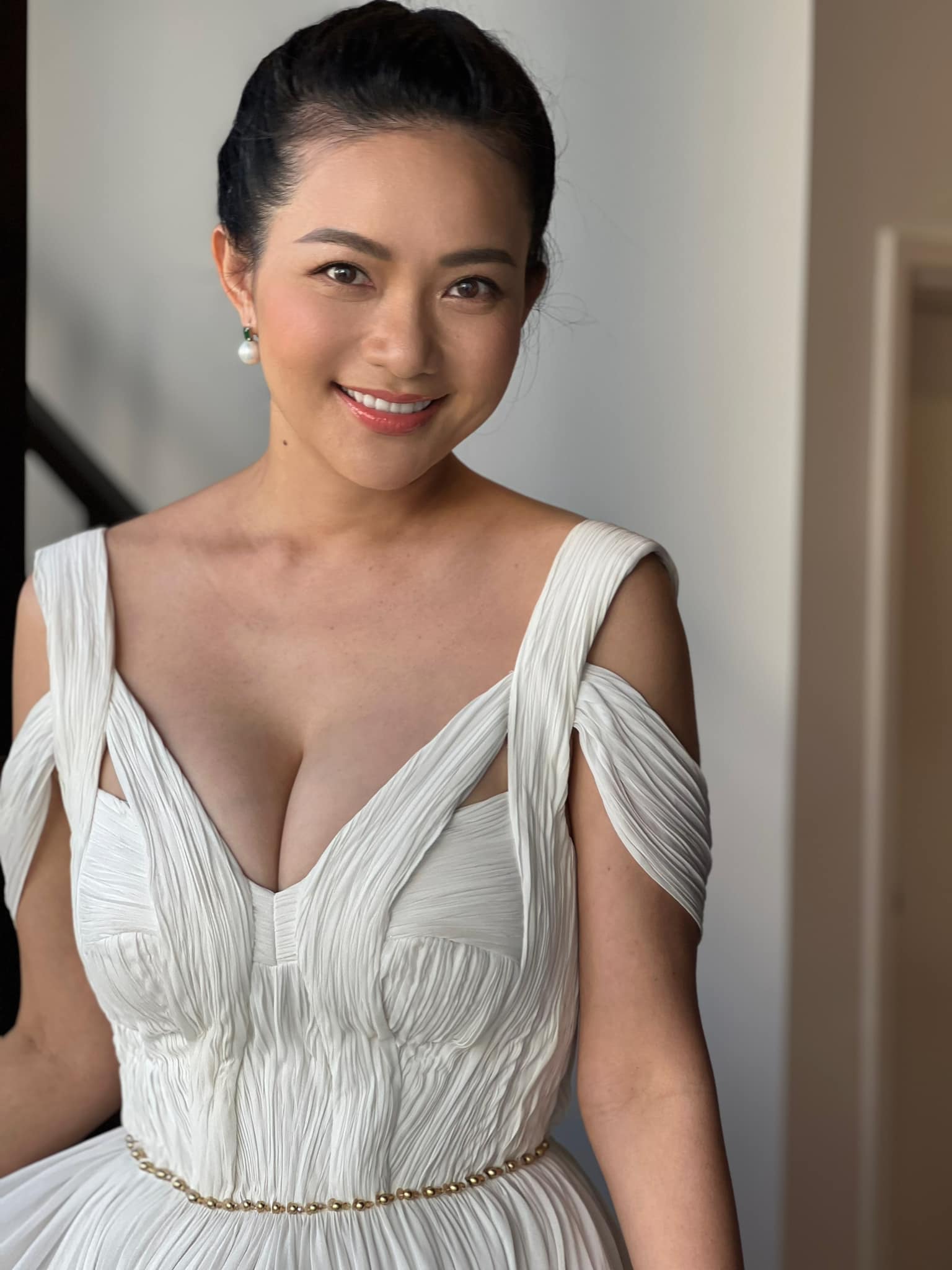 Mỹ nhân Việt được đại gia hơn 26 tuổi tặng biệt thự khắp cả nước, sở hữu tài sản cả 100 tỷ- Ảnh 1.