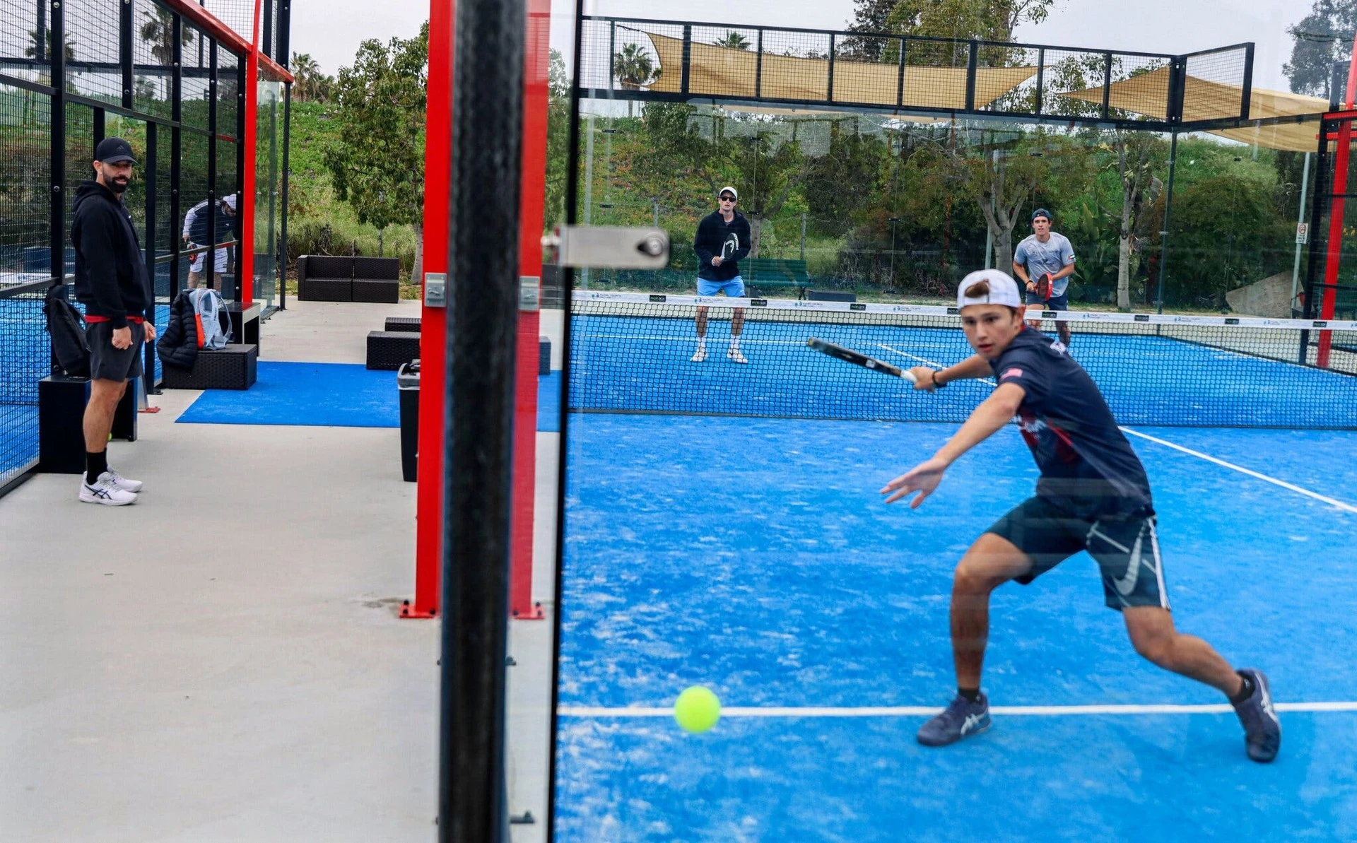 Sân pickleball hiện đại tại Santa Monica