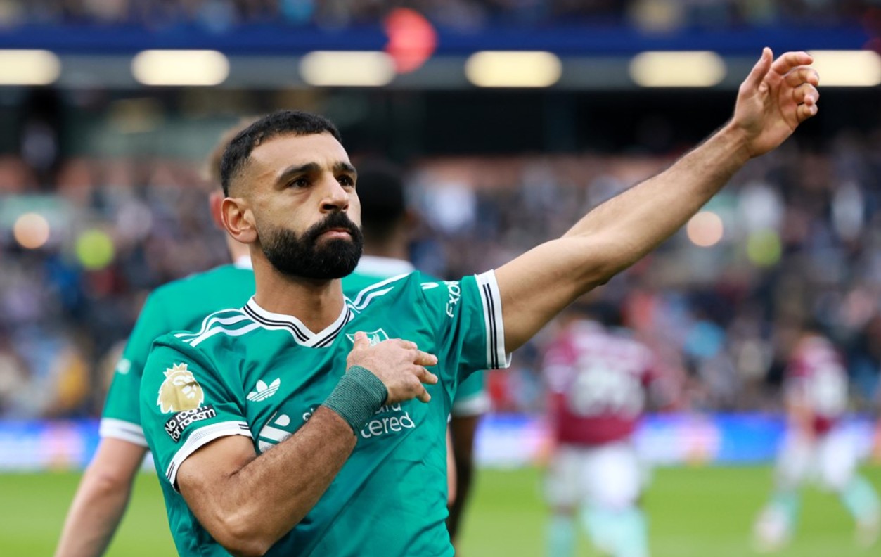 Mohamed Salah thực hiện cú sút penalty chính xác