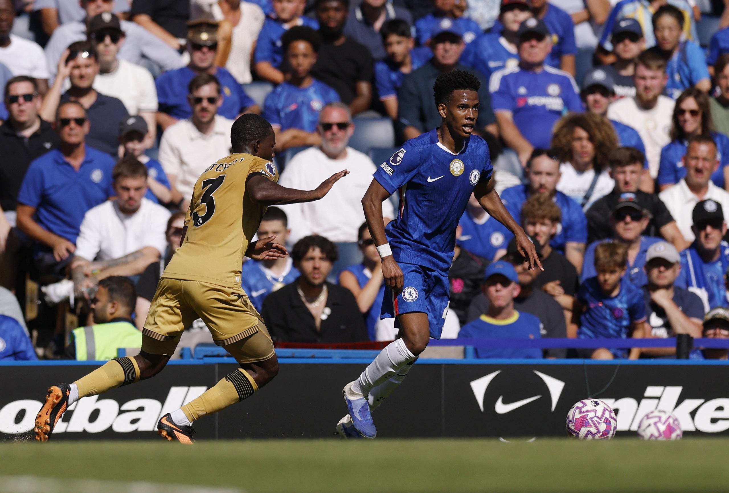 Chelsea có trận hòa không bàn thắng trong trận đấu với Crystal Palace