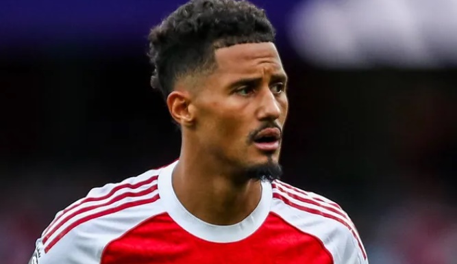 William Saliba bị chấn thương mắt cá