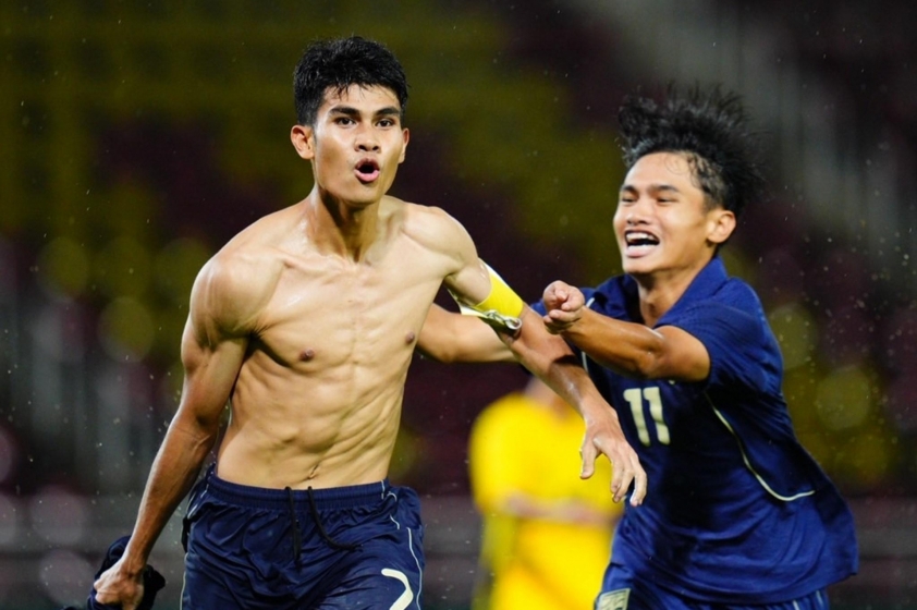 Người hùng U23 Thái Lan thách thức cả Đông Nam Á