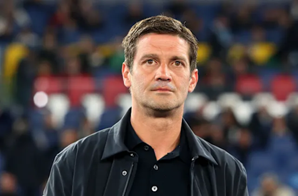 HLV Cristian Chivu phát biểu trước trận đấu