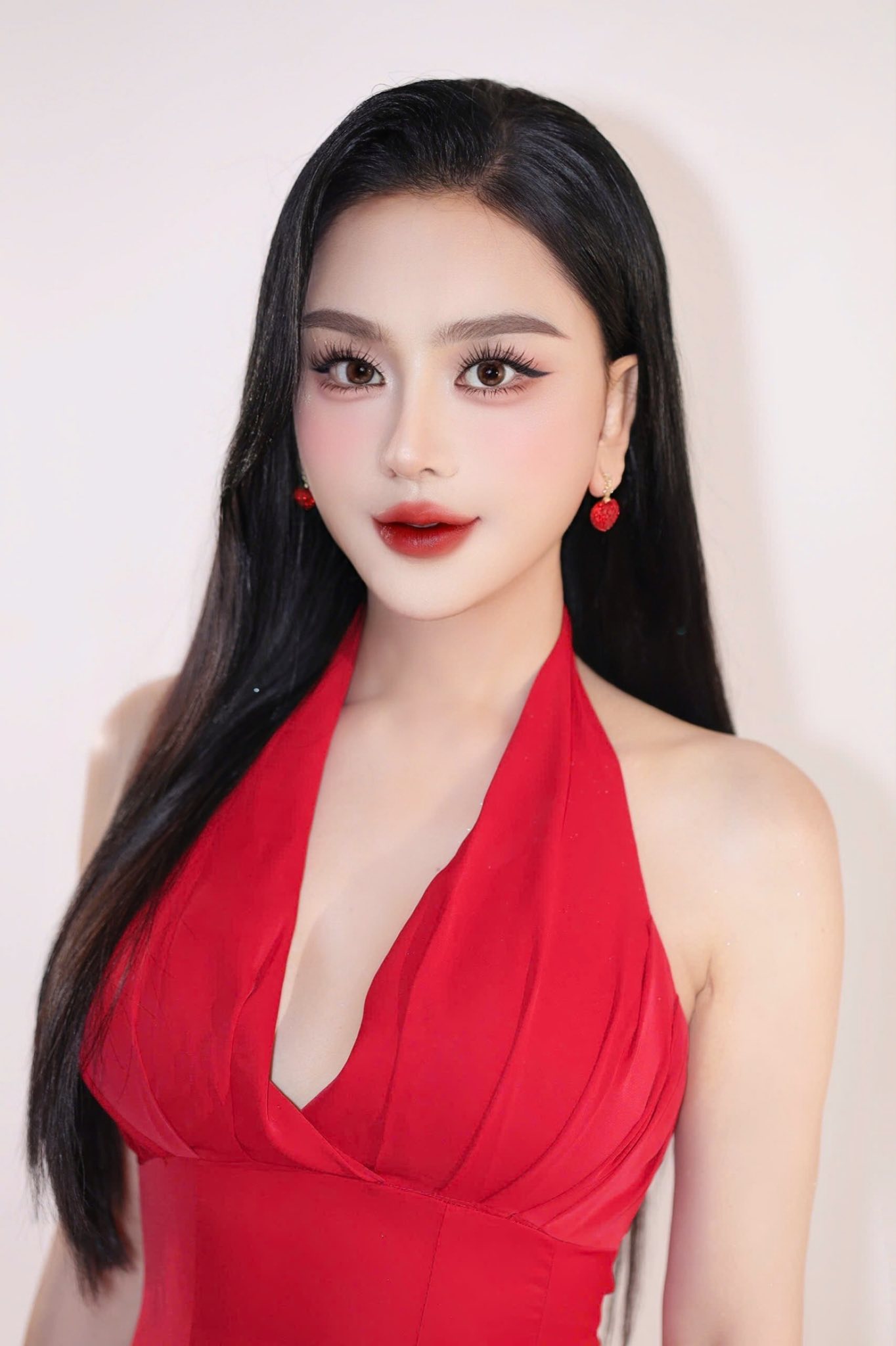 Lâm Khánh Chi lại làm gì gương mặt thế này?- Ảnh 3.