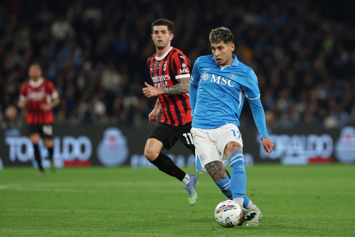 Cuộc so tài giữa AC Milan và Napoli tại San Siro
