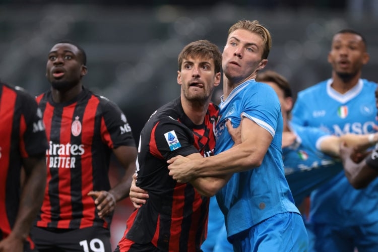 Rasmus Hojlund thi đấu mờ nhạt cho Napoli