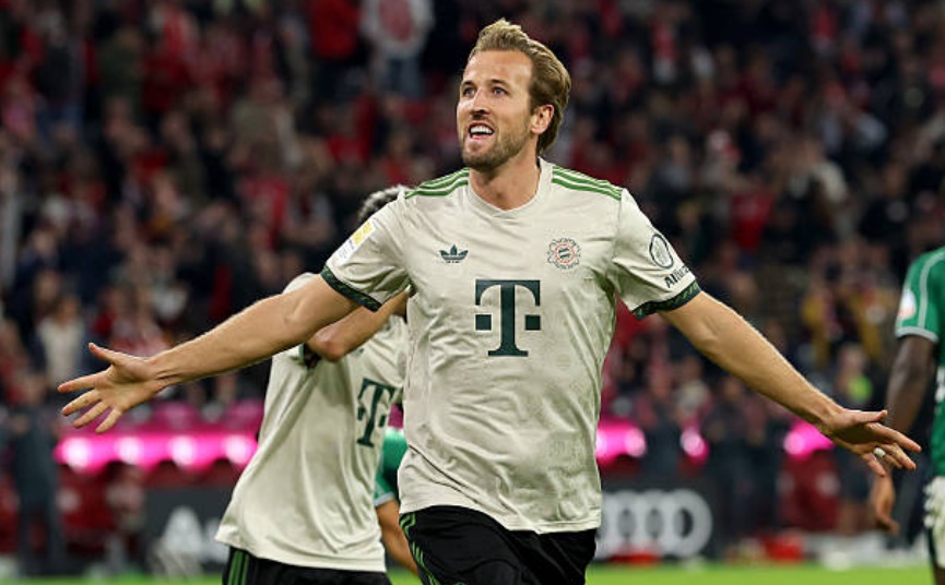 Kane lập cú hat-trick trước Hoffenheim