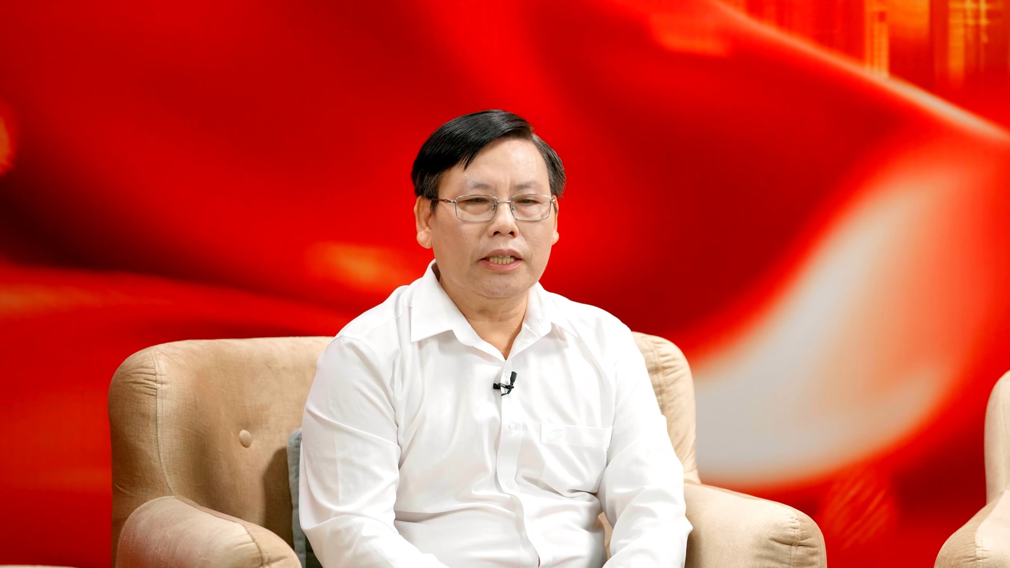 Thầy Đinh Ngọc Sơn - Bí thư Chi bộ khu dân cư 9 phường Cầu Giấy