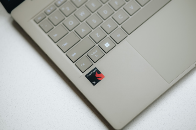 Thời lượng pin lâu dài của laptop dành cho doanh nhân