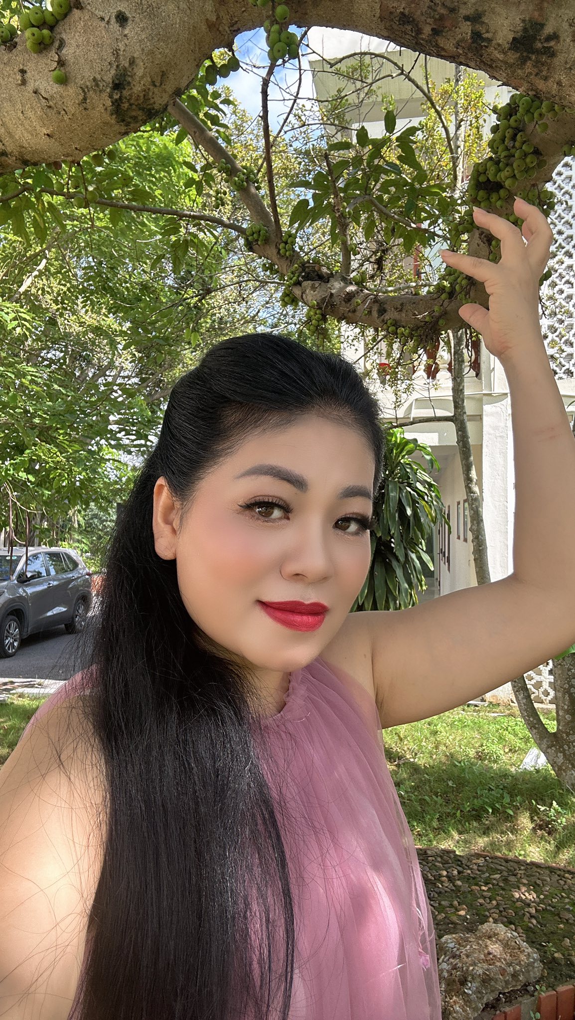 Dù vẫn mở lòng với tình yêu nhưng Anh Thơ cho biết cô cảm thấy rất khó để tìm một nửa lý tưởng cho mình ở thời điểm hiện tại