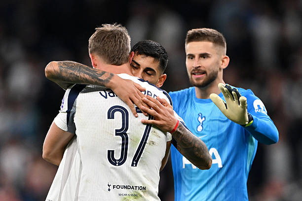 Tottenham Hotspur giành chiến thắng tối thiểu trước Villarreal.