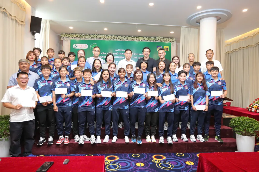 CLB nữ TPHCM thi đấu tại giải nữ VĐQG 2025