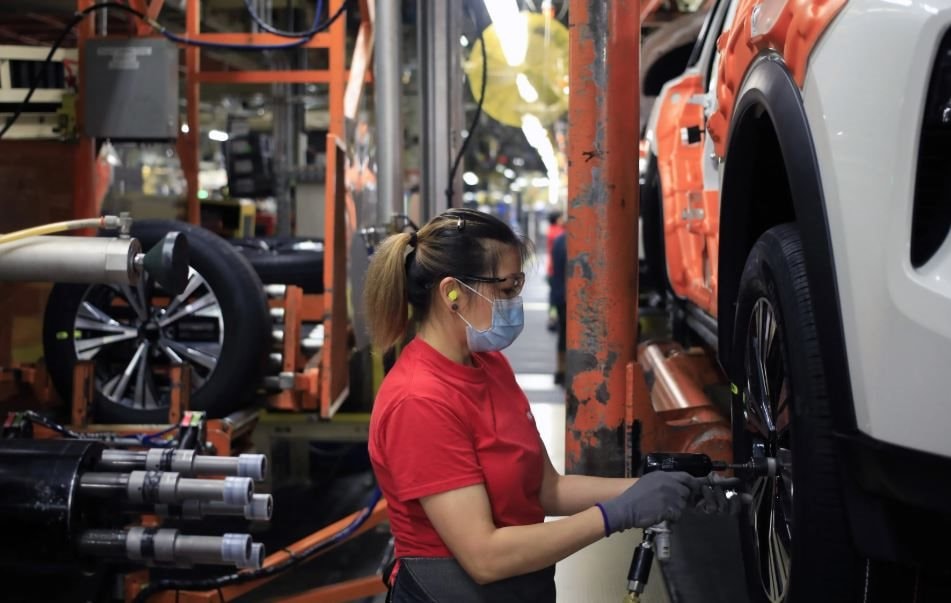 Nissan đang cân nhắc bán trụ sở công ty vì khó khăn
