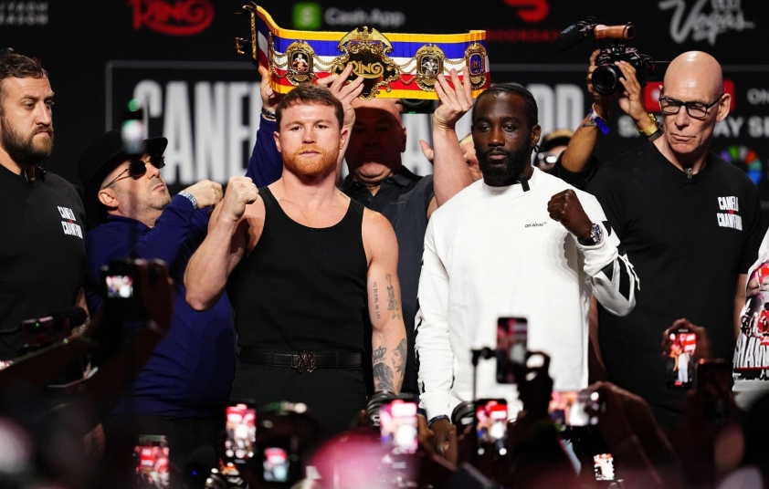 Canelo Alvarez và Terence Crawford chuẩn bị cho trận đấu