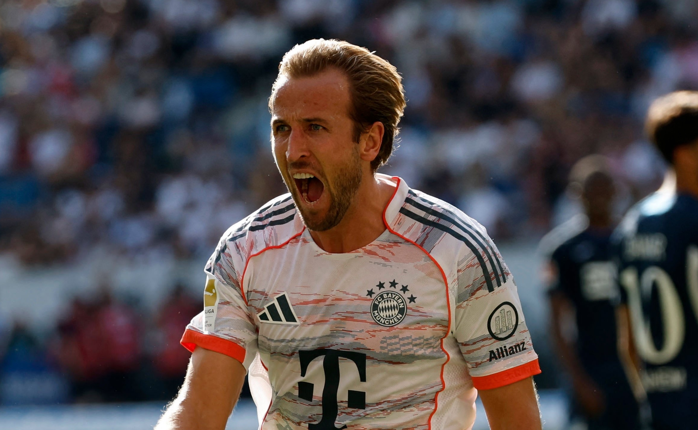 Harry Kane đang ăn mừng bàn thắng