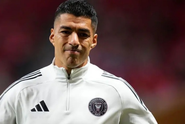 Suarez bị cấm thi đấu 6 trận.