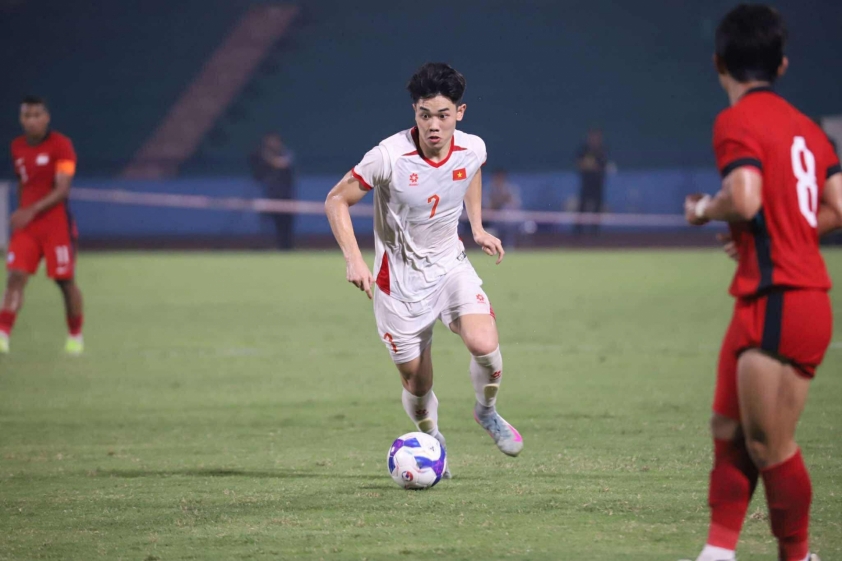 HLV Singapore đặc biệt khen 1 cầu thủ U23 Việt Nam