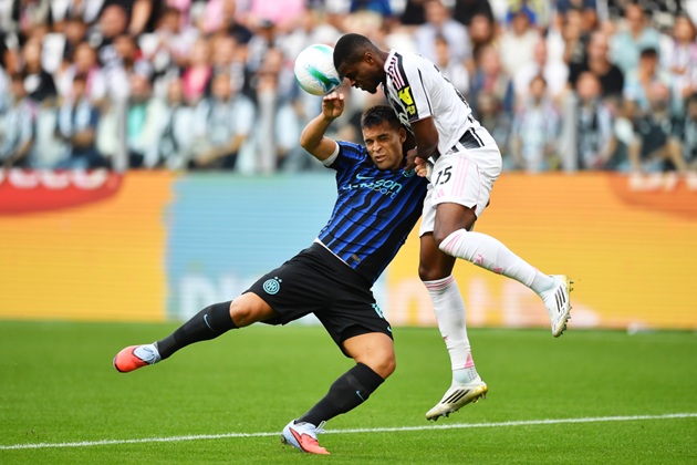 Lautaro thất vọng trong trận gặp Juventus