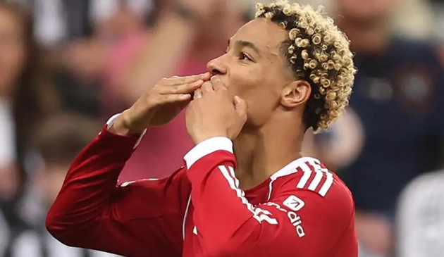 Hugo Ekitike thi đấu hiệu quả cho Liverpool.