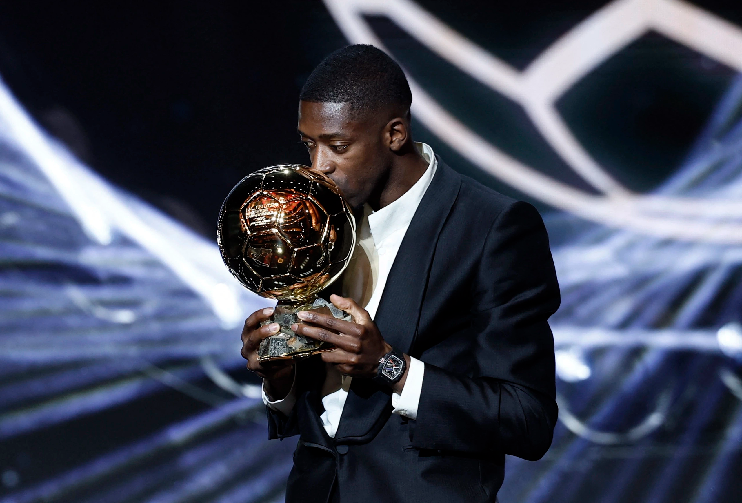 Ousmane Dembele đoạt QBV