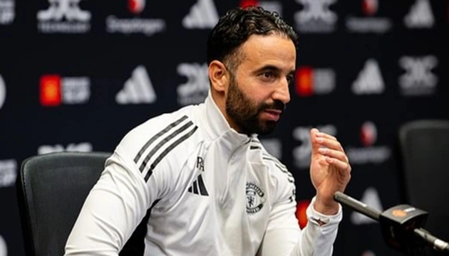 Amorim thừa nhận sự thiếu ổn định của Man Utd và khen ngợi Mbeumo.