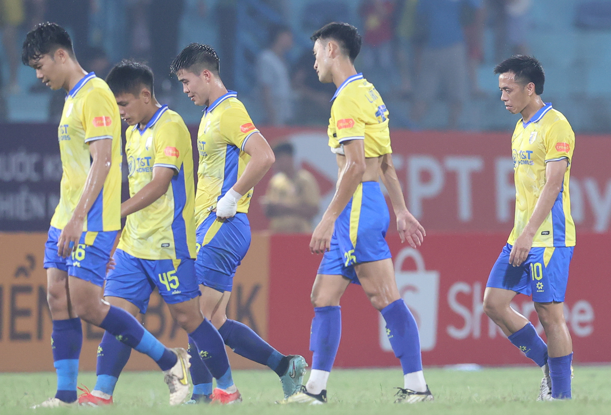 Khởi đầu chật vật của Hà Nội FC