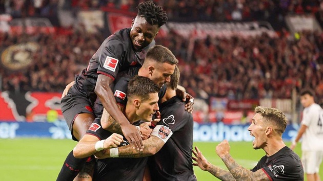 Leverkusen vượt trội hơn Monchengladbach