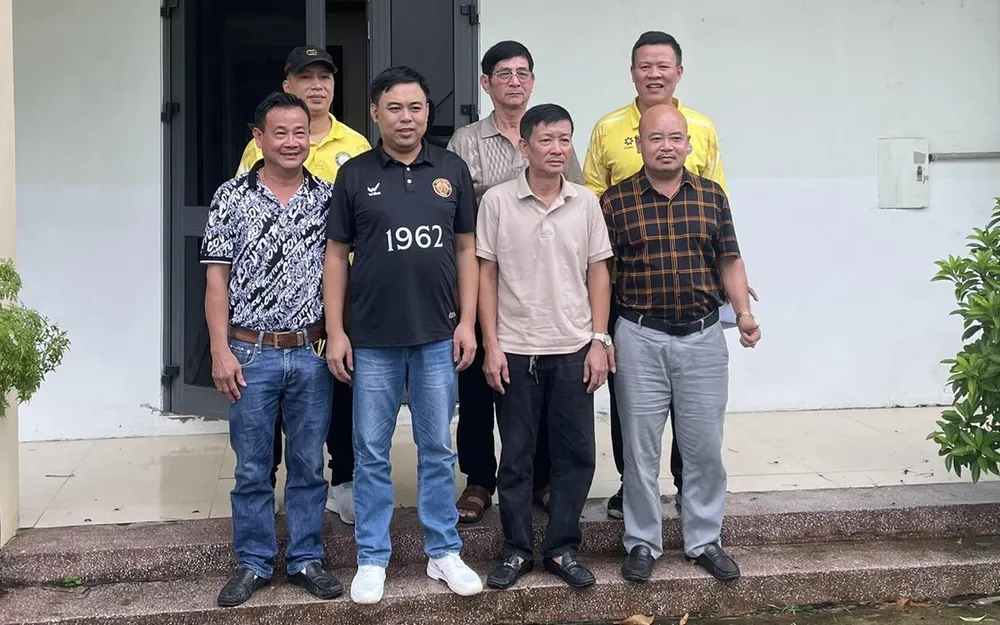 Cao Hoàng Đức trao đổi với Hội CĐV bóng đá Thanh Hóa
