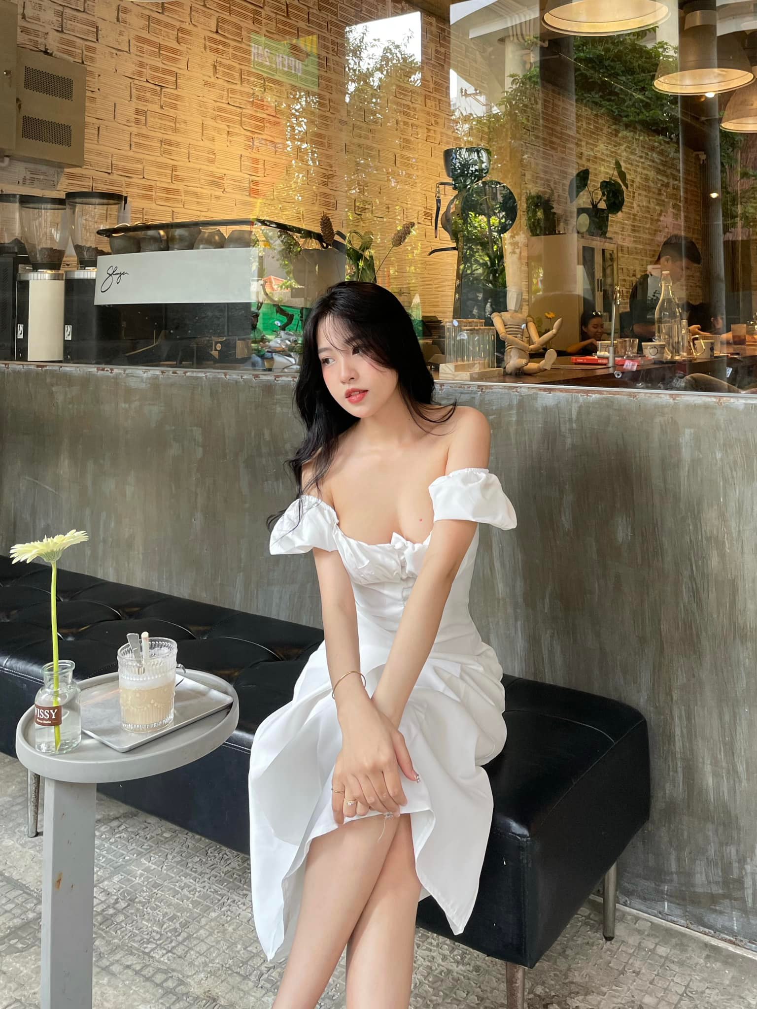 Vẻ đẹp đời thường của cô gái được yêu thích trên mạng xã hội
