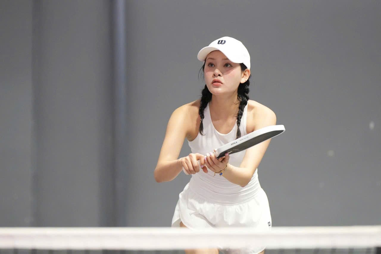 Chuẩn bị trận đấu tại HPO Pickleball Ho Chi Minh Open Tour 2025
