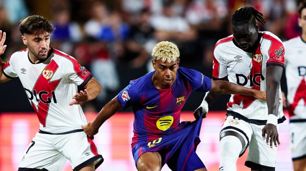 Công nghệ VAR gặp sự cố tại trận Rayo-Barca