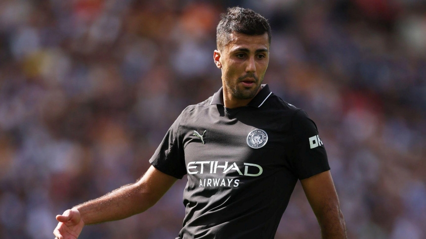 Rodri: 'Tôi không phải Messi để gánh cả Man City'