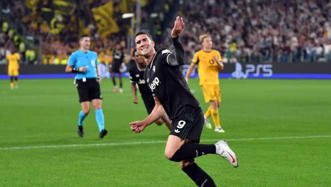 Dusan Vlahovic trên sân cỏ