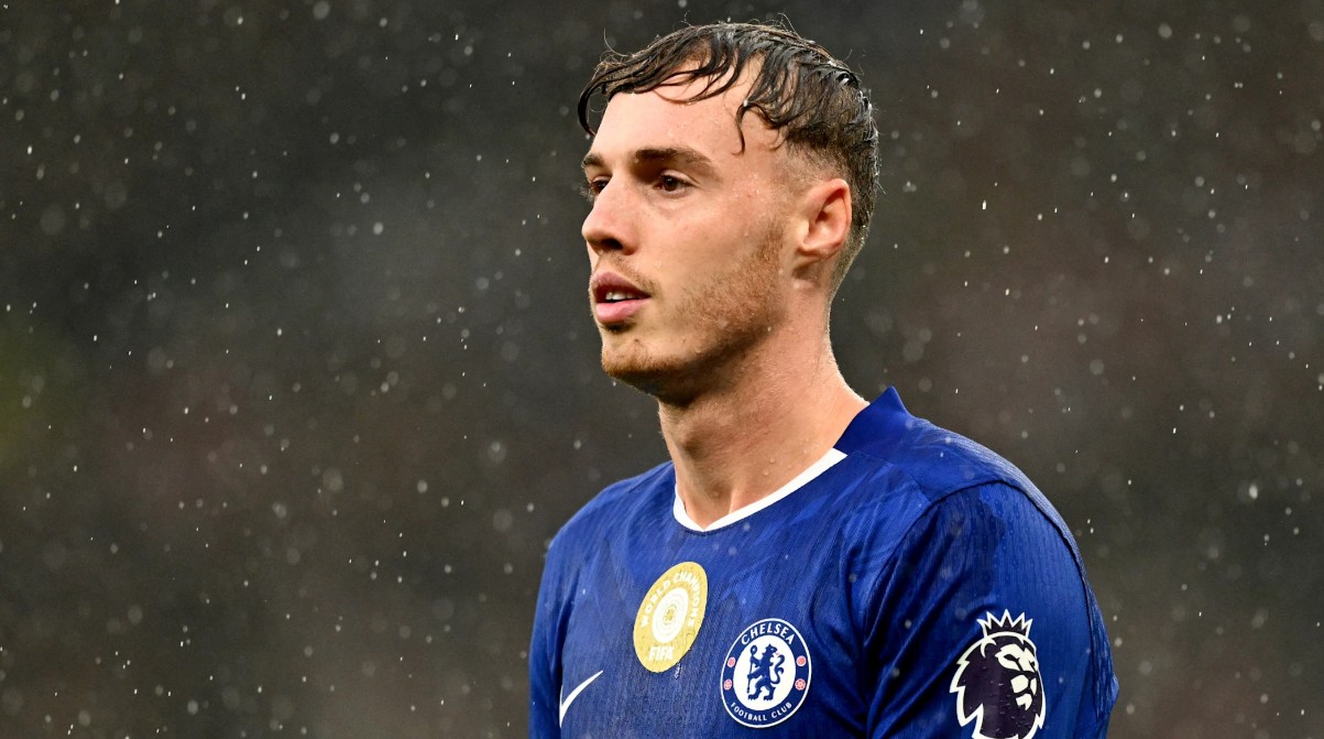 Palmer dính chấn thương háng