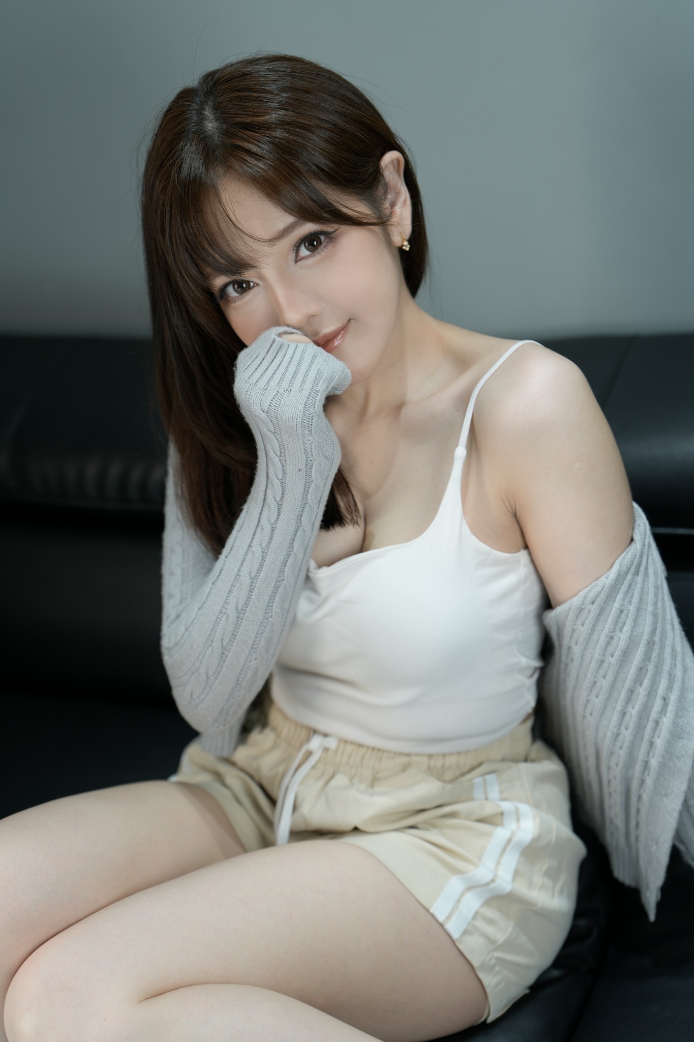 Các biểu cảm dịu dàng của Trang Bít Tết