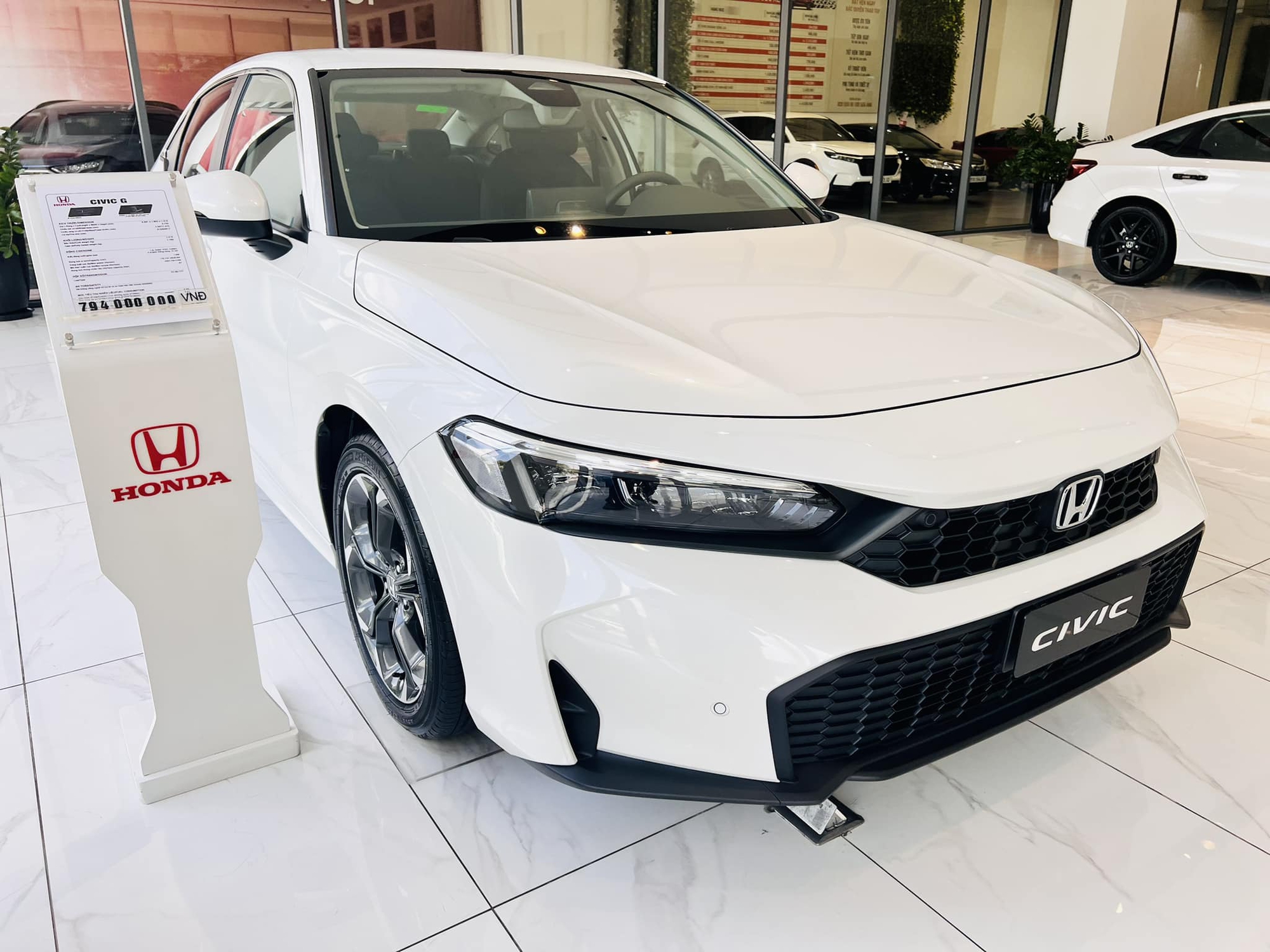 Honda Civic đang áp dụng chương trình ưu đãi tại đại lý