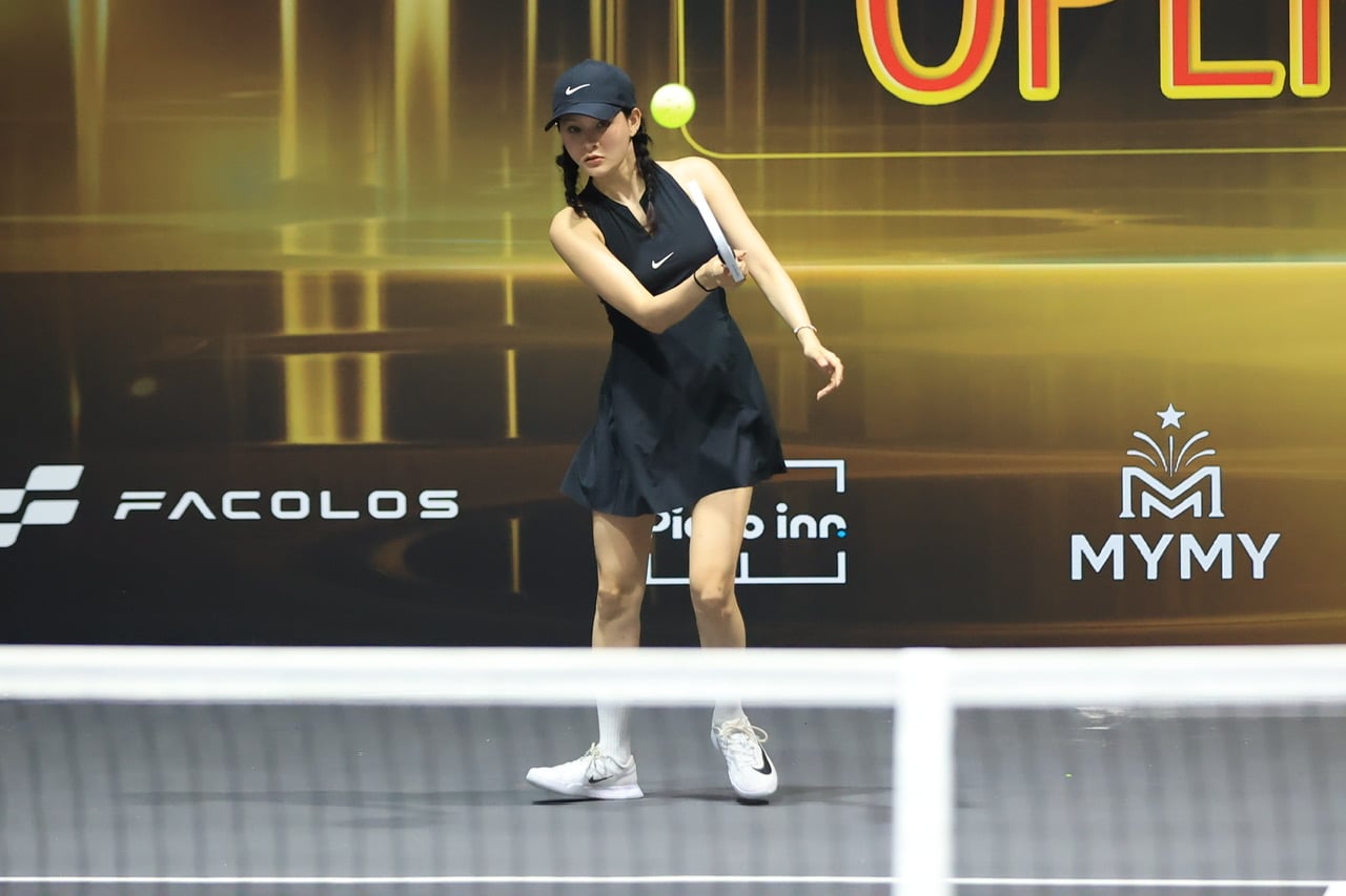 Vận động viên thi đấu Pickleball