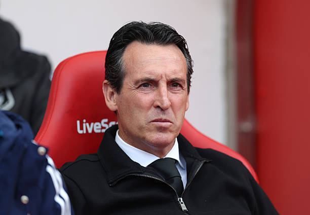 HLV Unai Emery tái ngộ sân nhà Villa Park
