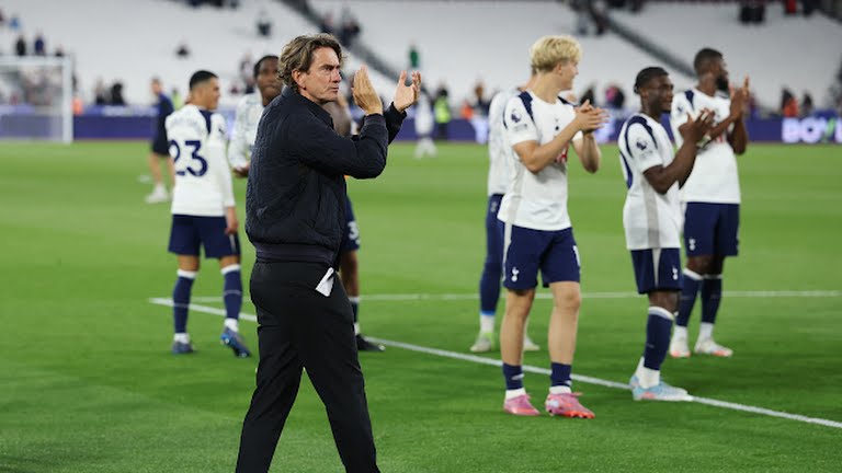 Tottenham tấn công trực diện tại London Stadium